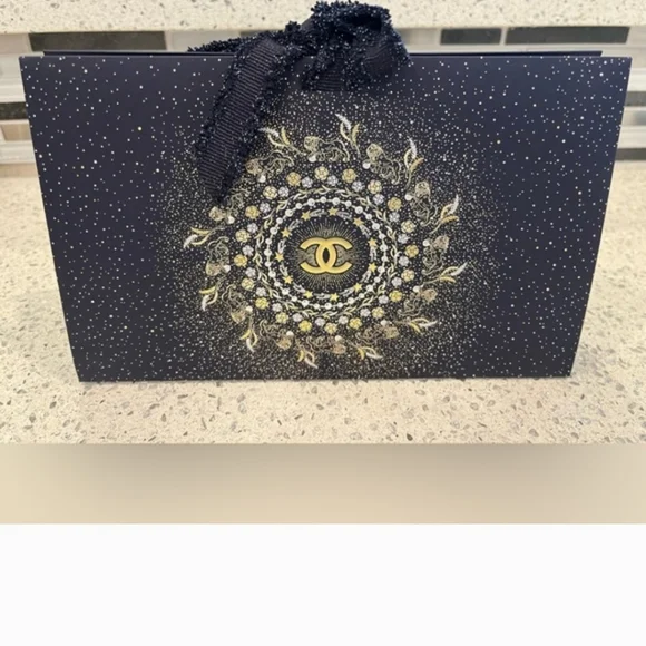 CHANEL Gold Floral and Silver Star Charm and Chanel gift bag accessories - Picture 10 of 12